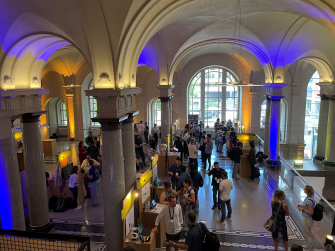 Blick in die Ausstellungshalle