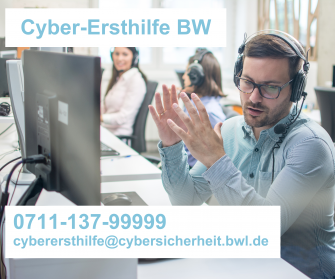 _Mensch telefoniert am Arbeitsplatz