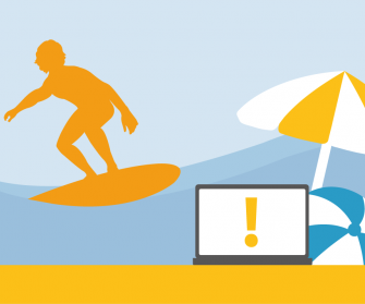 Ein Mann surft auf dem Meer. Am Strand sind ein Laptop mit einem Fragezeichen auf dem Bildschirm, ein Strandschirm und ein Wasserball.